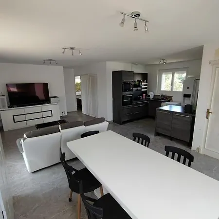 Petite Maison De 70m2 Tres Calme