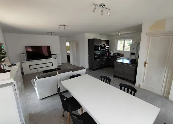 Petite Maison De 70m2 Tres Calme