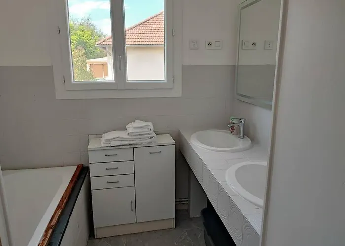 Petite Maison De 70m2 Tres Calme Апартаменты